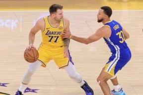 九游- 库里关键节点精彩发挥,fpx带队取胜了吗 